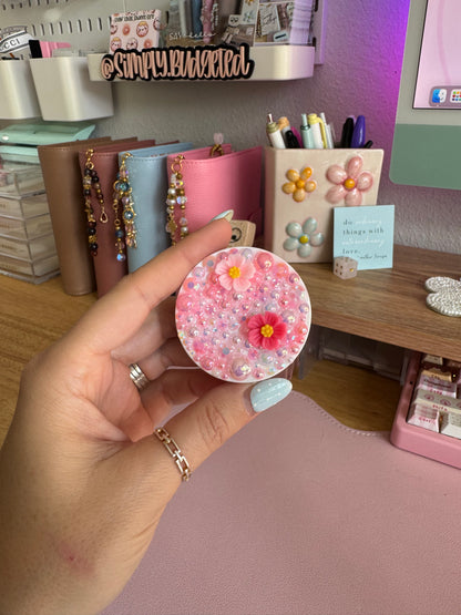 Fingertip Moisteners